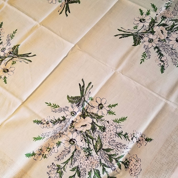 VINTAGE blue green floral linen square tablecloth subtle tan border 51x51 inches - Picture 9 of 9